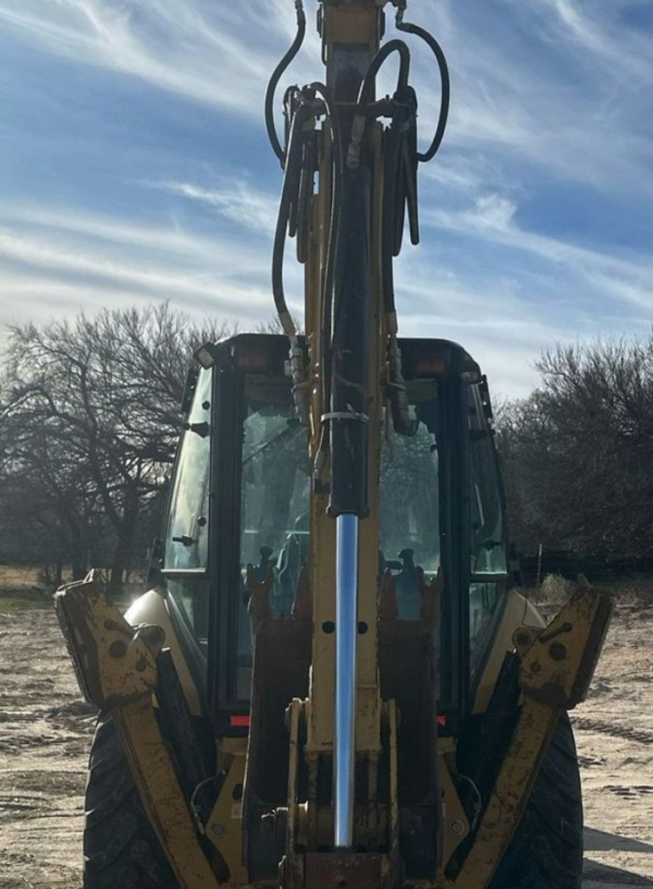 2015 Caterpillar 420F backhoe - Image 9