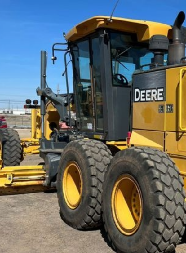 2011 John Deere 672G motor grader - Image 2