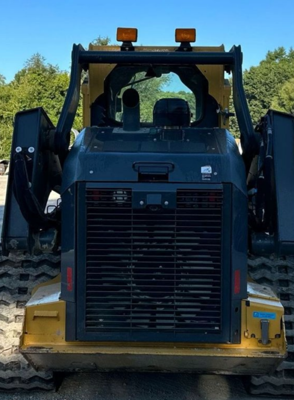 2017 John Deere 331G tracked skid steer loader - Image 2