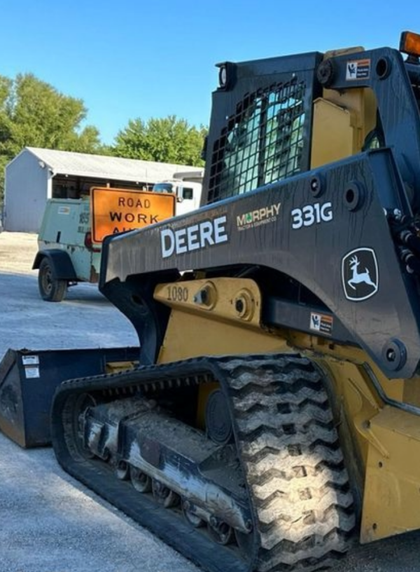 2017 John Deere 331G tracked skid steer loader - Image 10