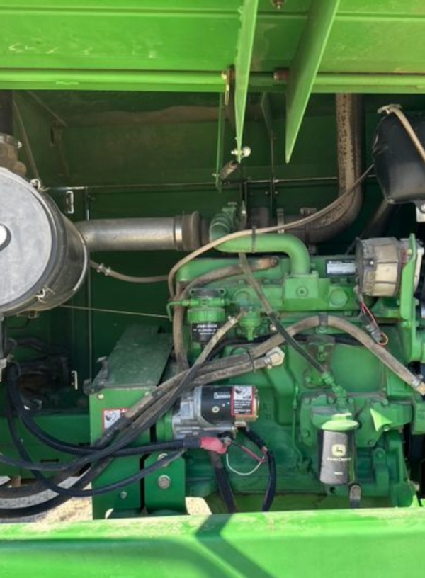 2004 John Deere 4895 swather - Image 4