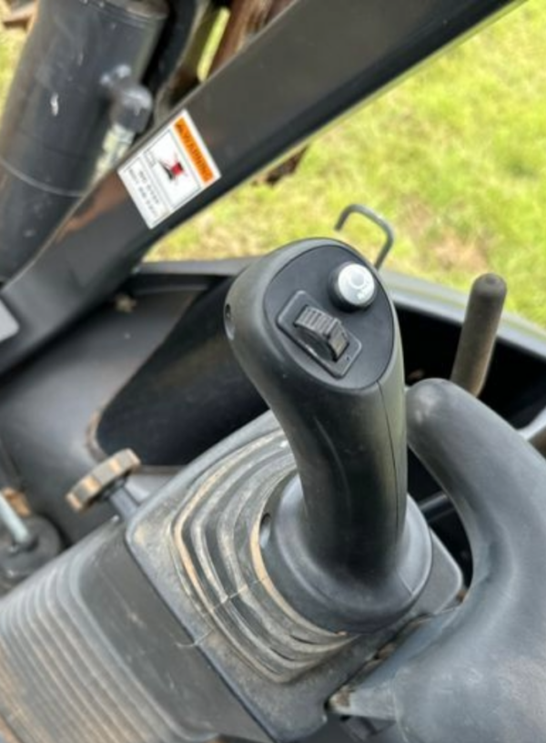 2018 Case 580N EP backhoe - Image 5