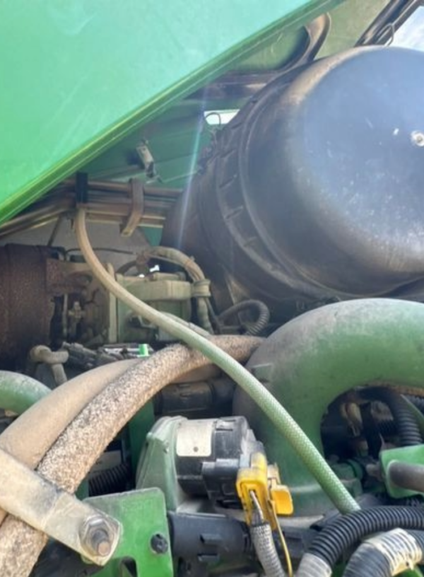 2011 John Deere 4830 - Image 15