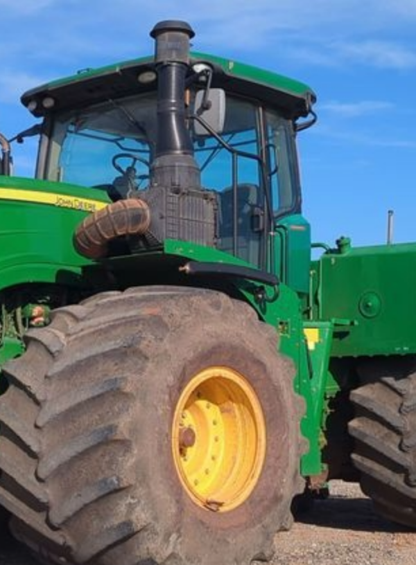 2015 John Deere 9470R Scraper Special 4WD tractor