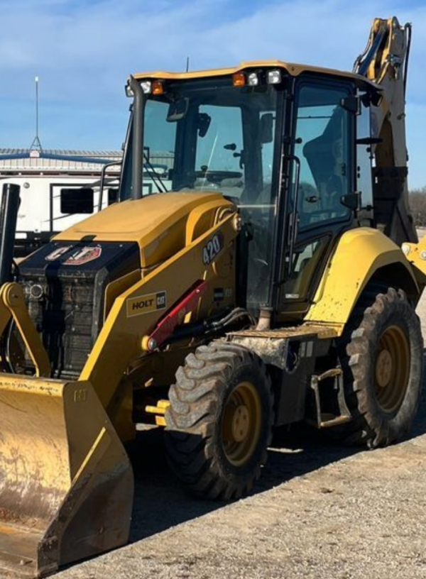 2021 Caterpillar 420ST HRC backhoe - Image 8