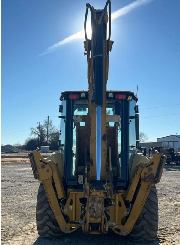 2021 Caterpillar 420ST HRC backhoe - Image 13